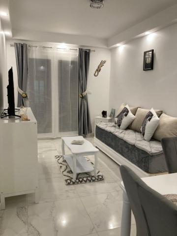 L'Escale Chic Gare Saint Charles Apartment Marseille Bagian luar foto